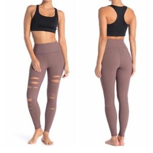 ALO Yoga Ripped Warrior Women’s Leggings. Size Medium. High waisted.